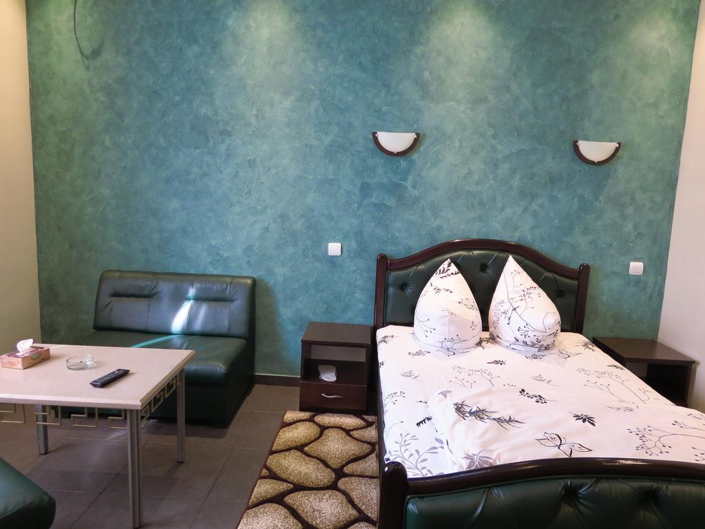 White House Hotel Jerevan Rum bild