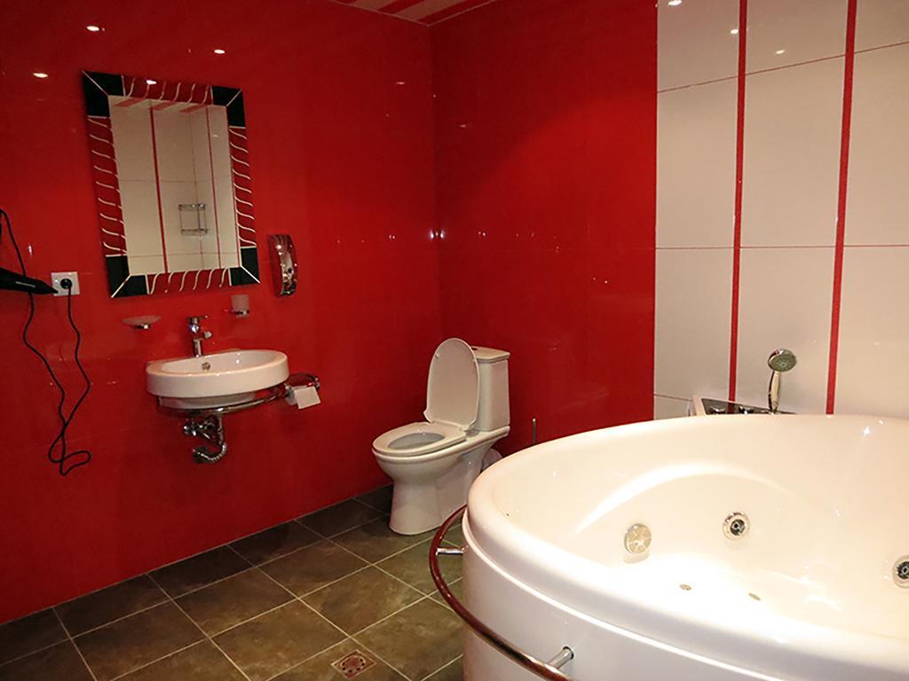 White House Hotel Jerevan Rum bild