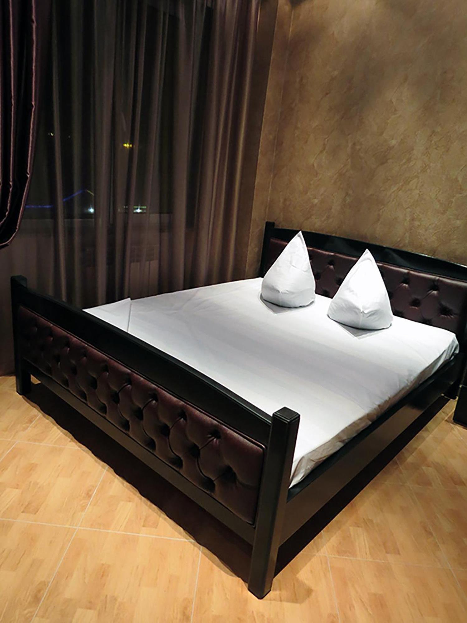 White House Hotel Jerevan Rum bild